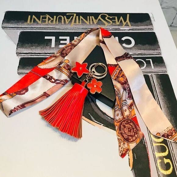 Tassel Charm  Vibrant RED - Picture 3 of 3